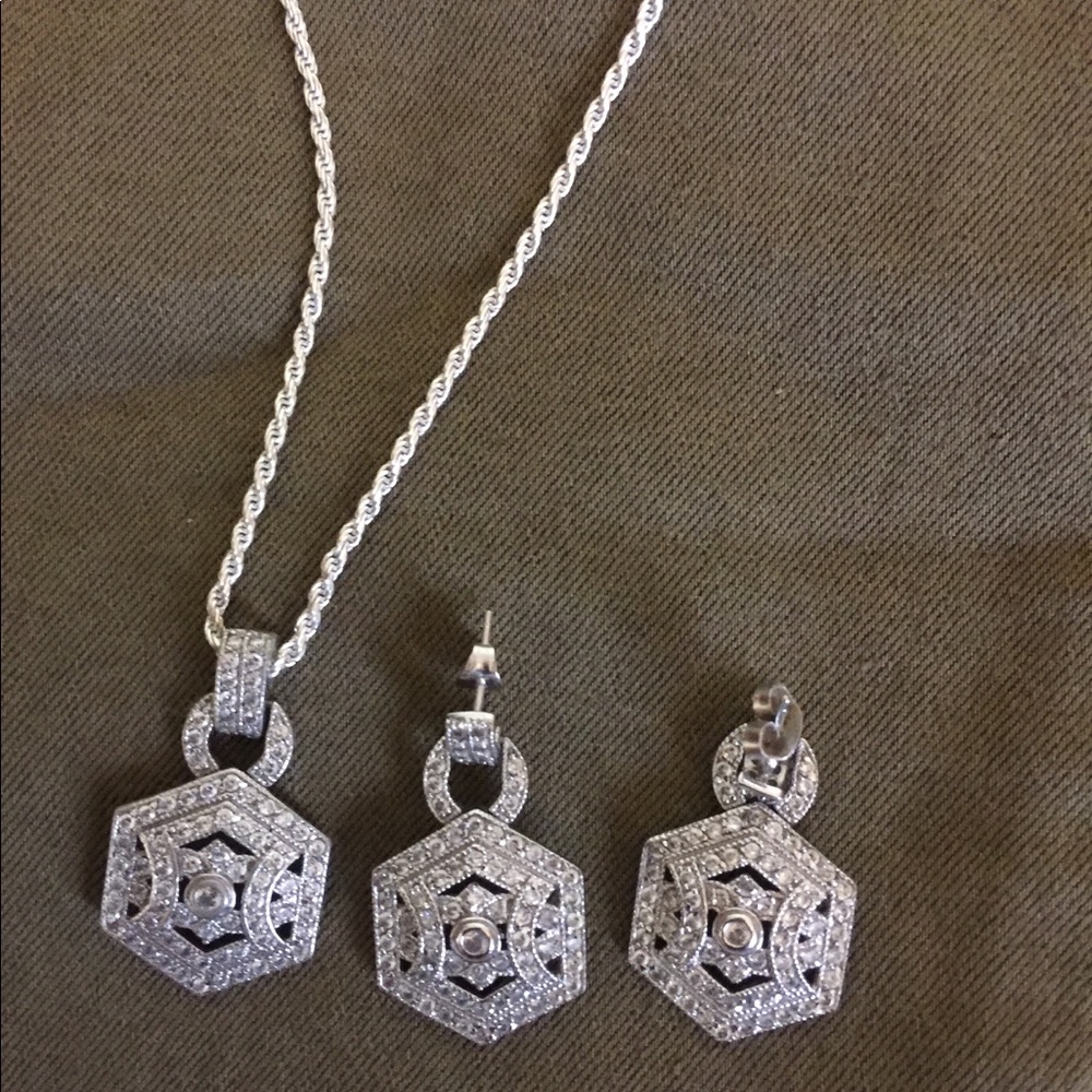 Set of jewelry